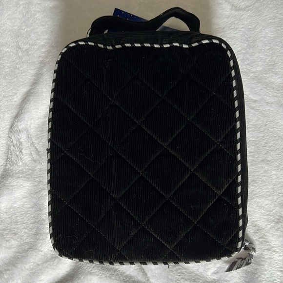 Vera Bradley Harry Potter Collection Hogwarts Lunchbox - Picture 4 of 7